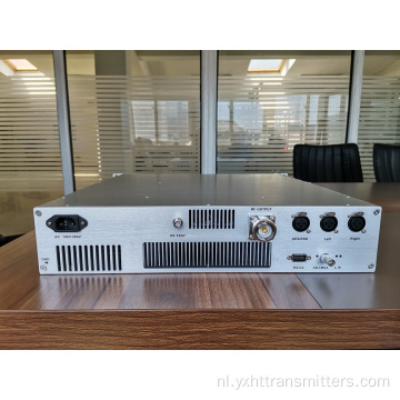 300W FM-zender voor radiostation